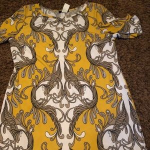Great condition. Cute work or going out dress